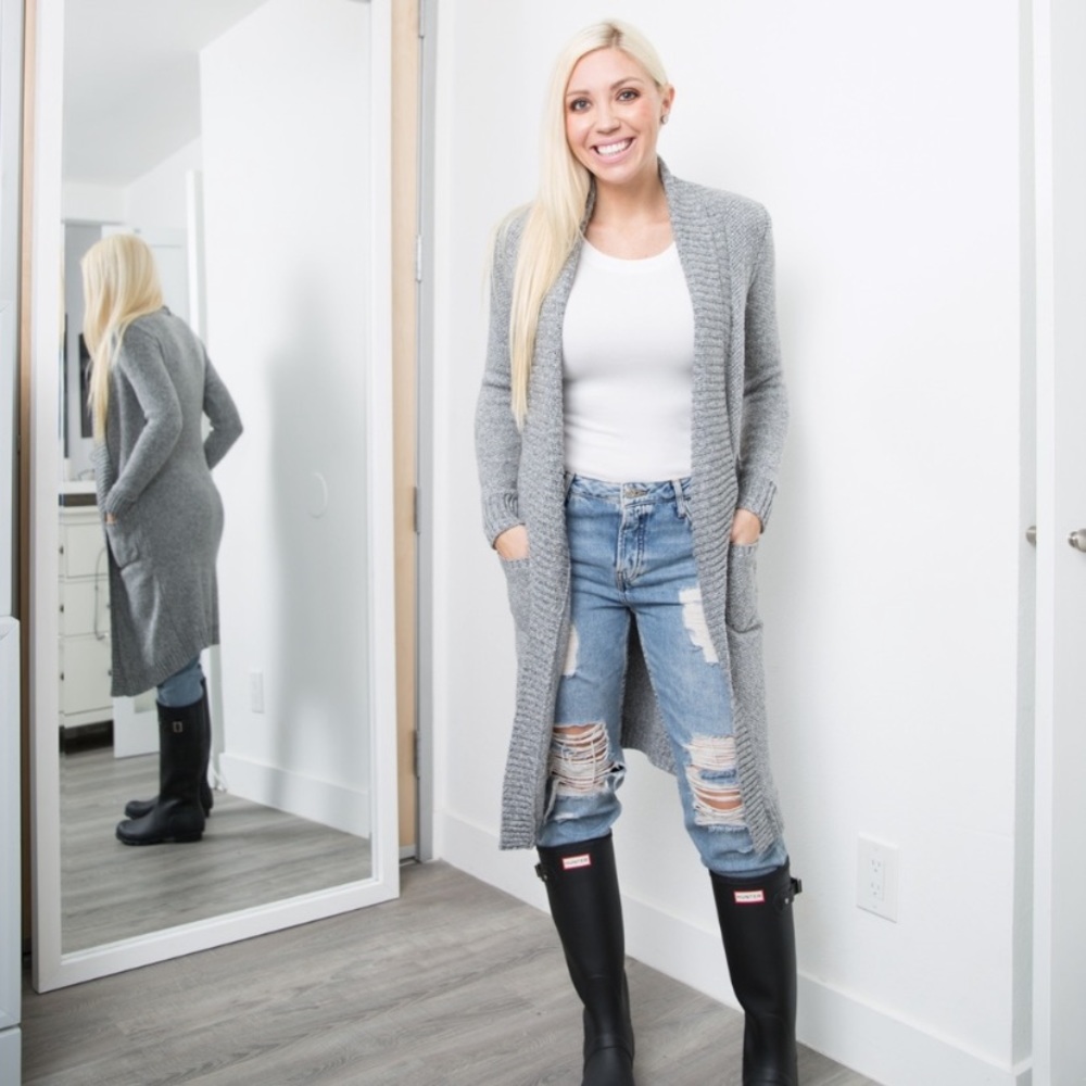 Grey cardigan